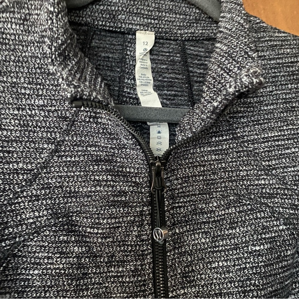 lulu lemon zip up! - Picture 2 of 2